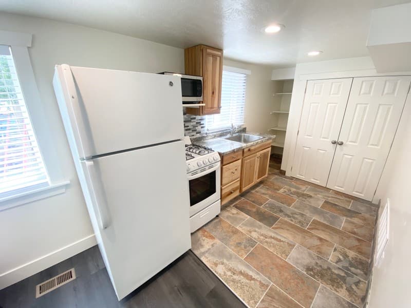Orem Apartment: 304 E 950 S
