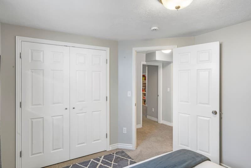 Kaysville Multiplex: 837 Crimson Ln