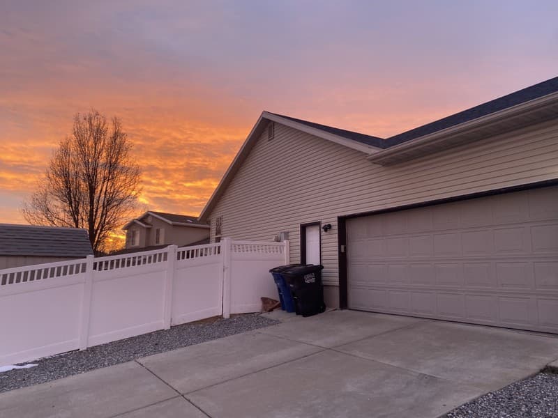 Kaysville Multiplex: 837 Crimson Ln