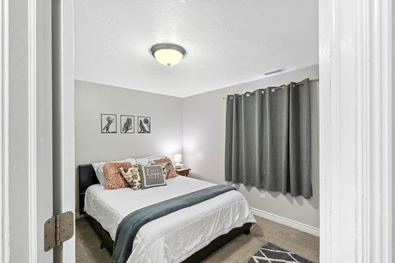 Kaysville Multiplex: 837 Crimson Ln