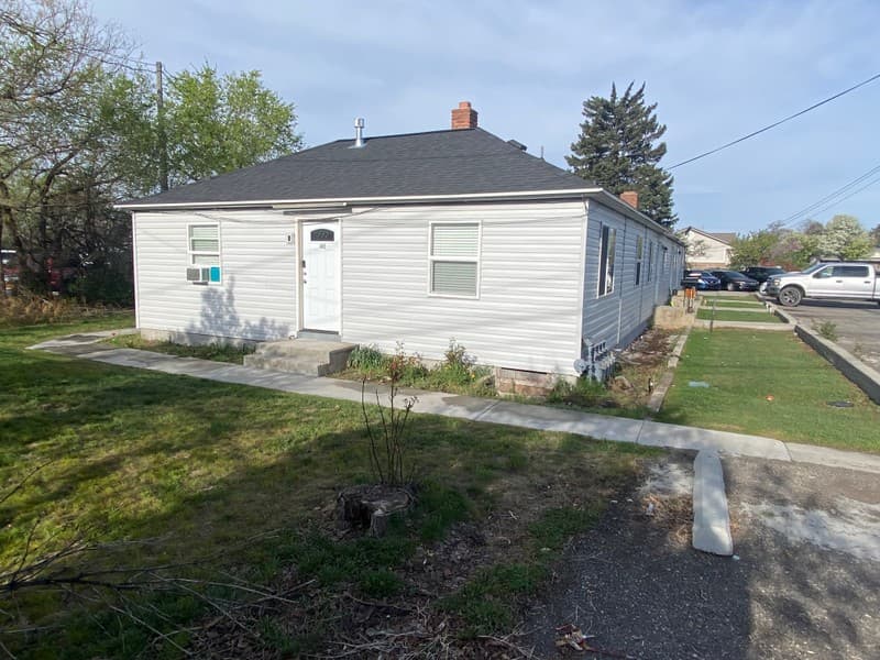 Orem Apartment: 304 E 950 S