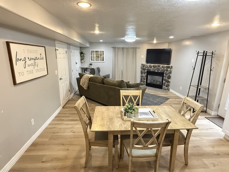 Kaysville Multiplex: 837 Crimson Ln