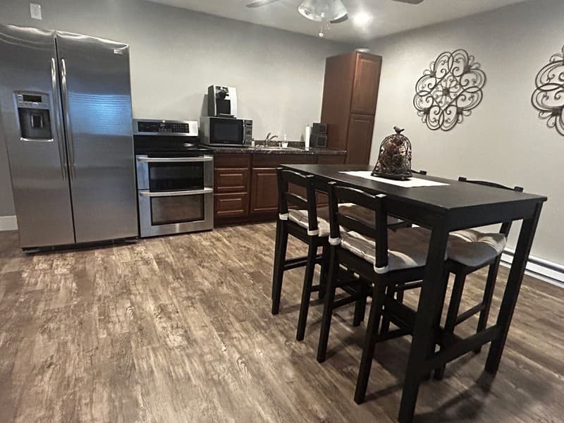 Eagle Mountain Multiplex: 1000 Dr