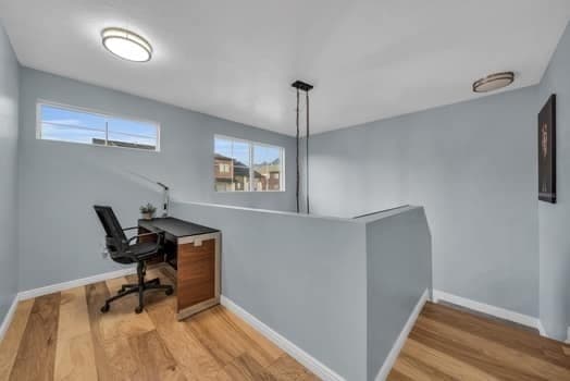 Riverton House: 585 W Life Dr