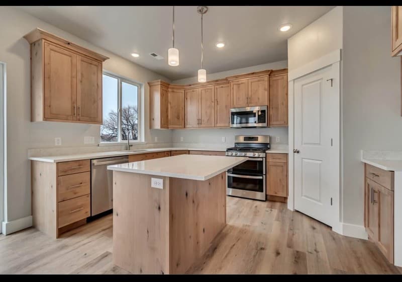 Logan House: 1579 W 2100 S