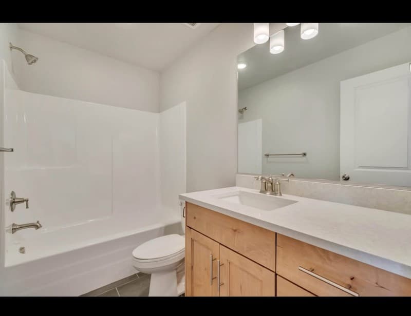 Logan House: 1579 W 2100 S