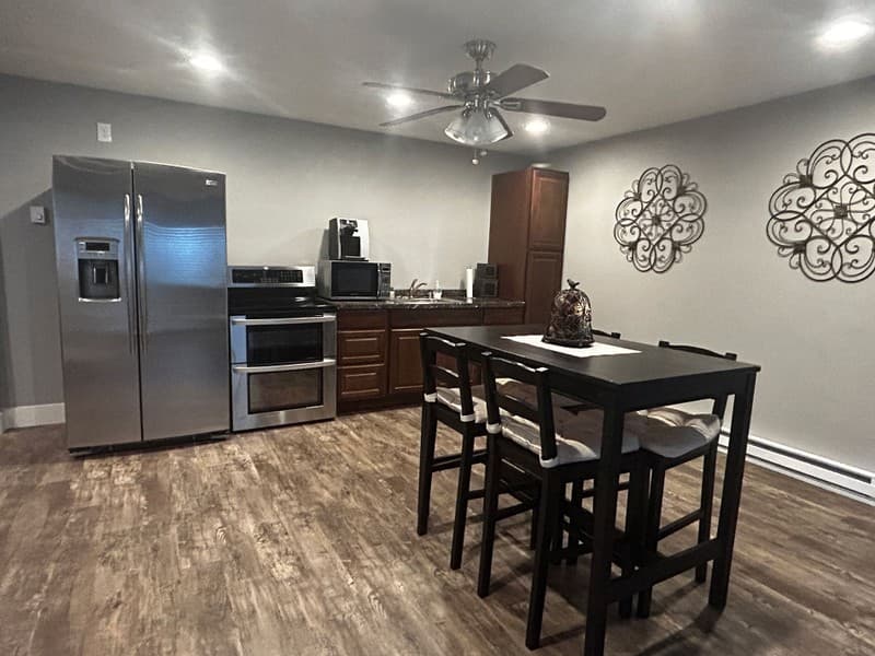 Eagle Mountain Multiplex: 1000 Dr