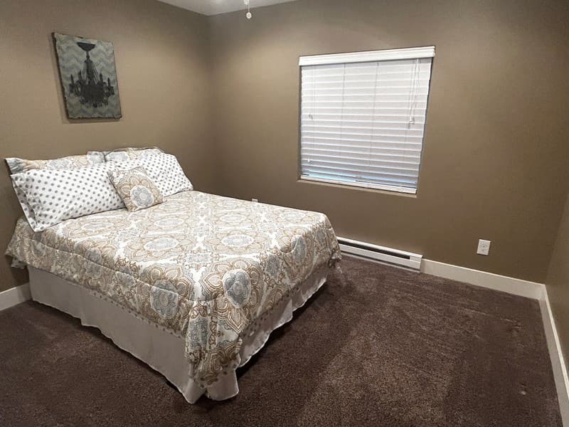 Eagle Mountain Multiplex: 1000 Dr