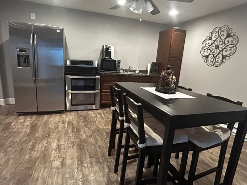 Eagle Mountain Multiplex: 1000 Dr