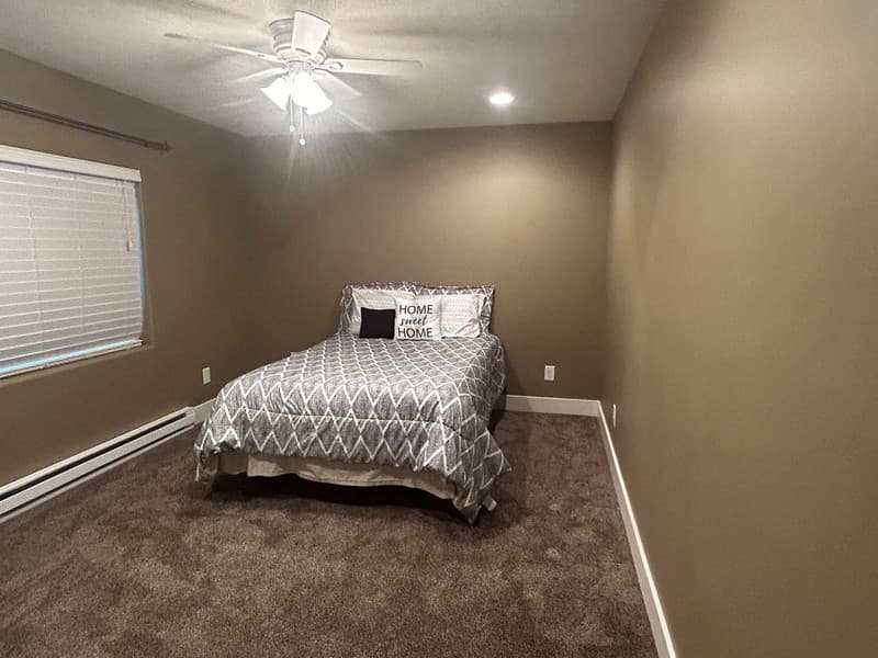 Eagle Mountain Multiplex: 1000 Dr