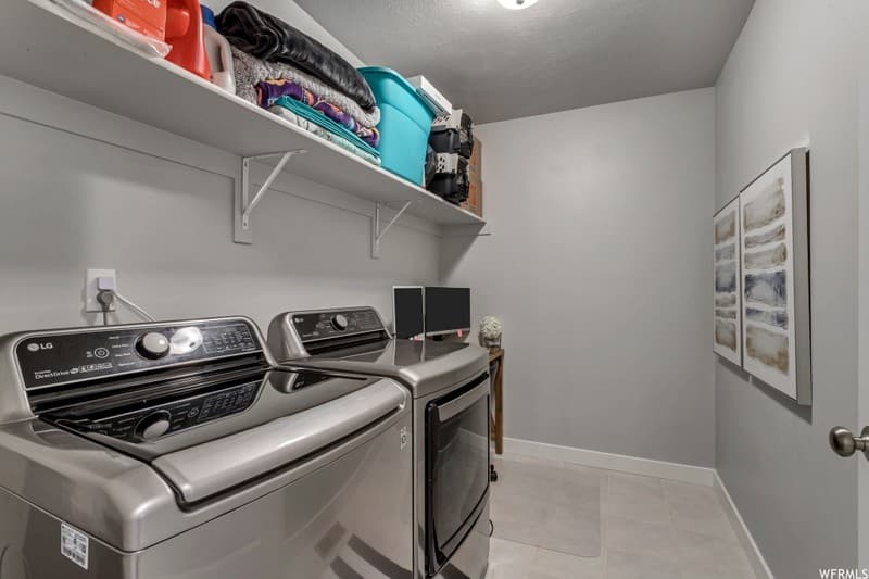 Riverton Single Room: 15030 S Wild Horse Way
