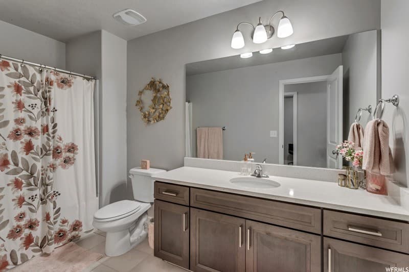 Riverton Single Room: 15030 S Wild Horse Way