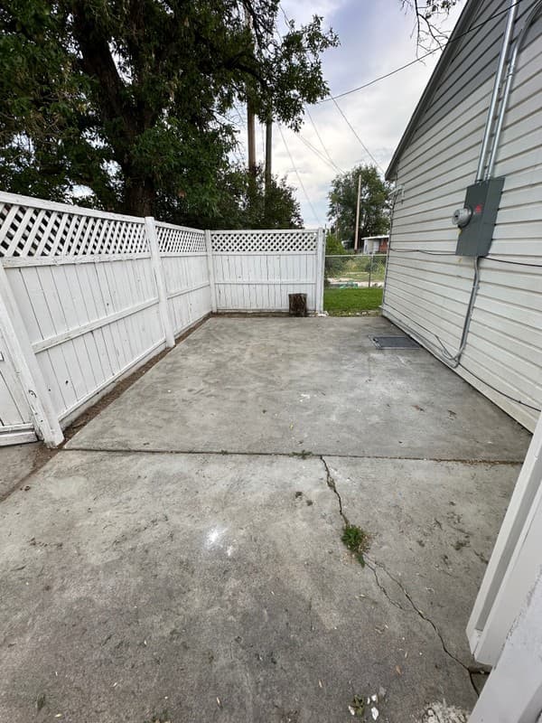 Lehi House: 630 E 900 N
