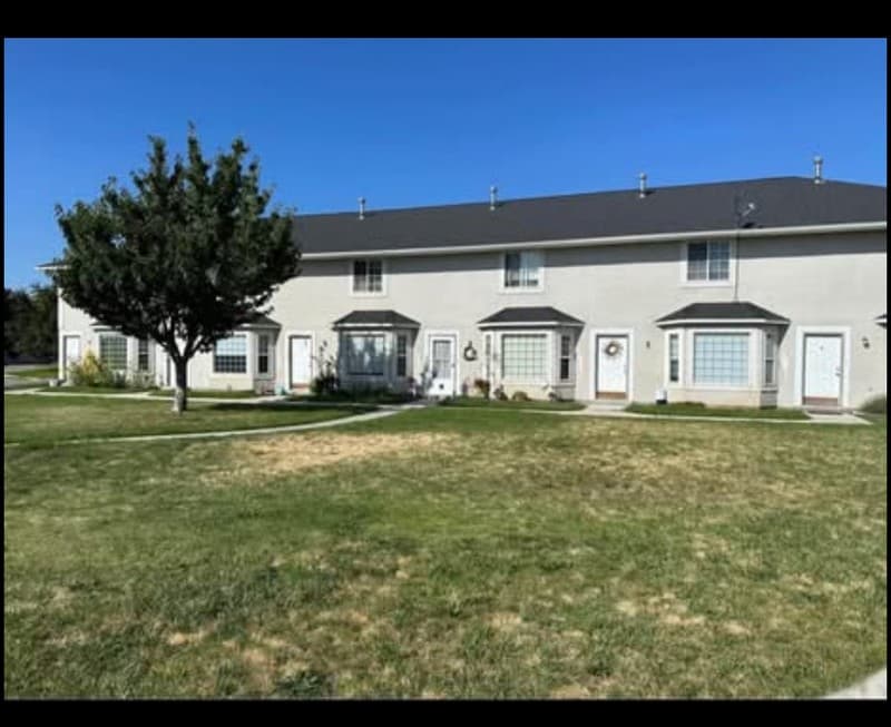 Lehi Townhome: 694 E 1775 N