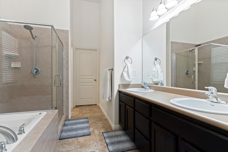 South Jordan House: 10213 S Sacramento Way
