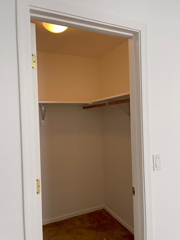 Eloy Apartment: 3940 N Kioha Dr