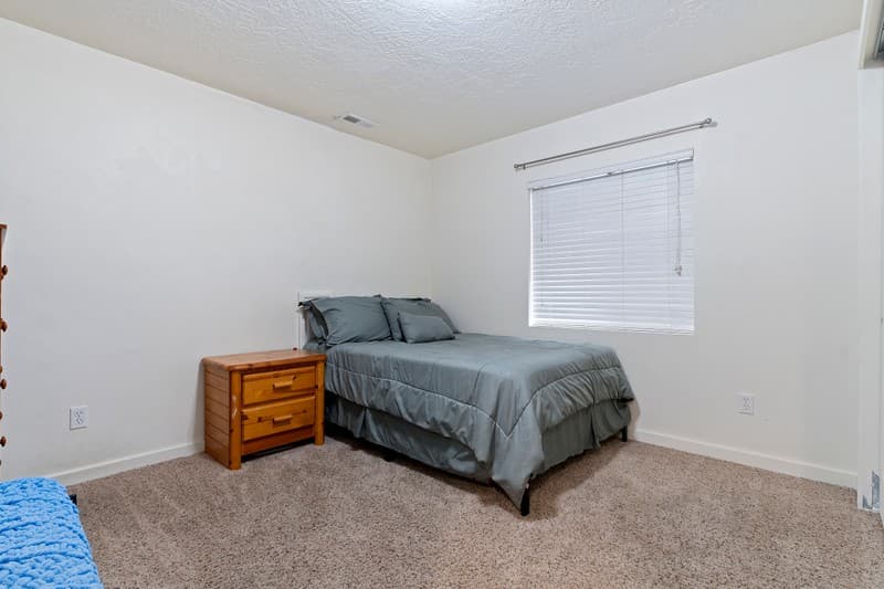 South Jordan House: 10213 S Sacramento Way