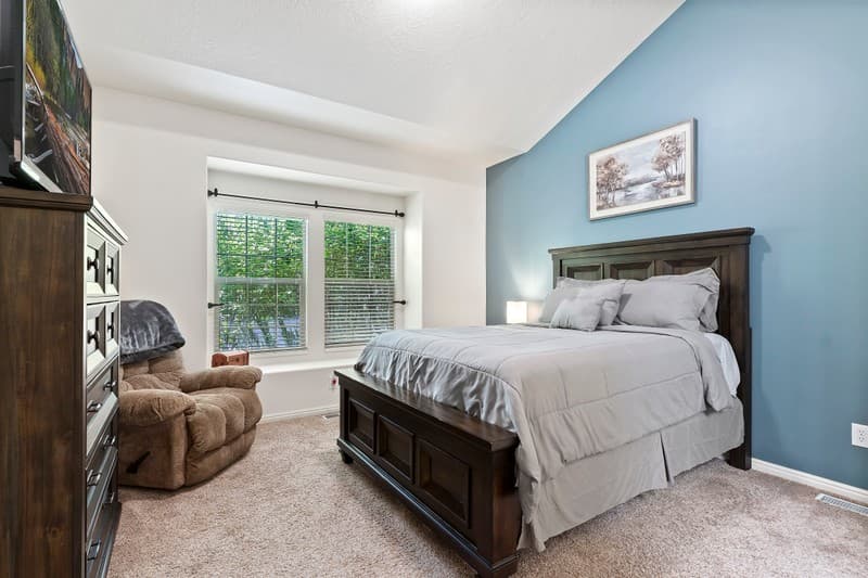 South Jordan House: 10213 S Sacramento Way