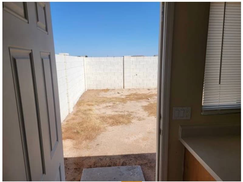 Eloy Apartment: 3940 N Kioha Dr