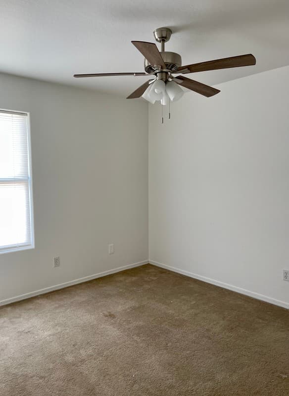 Eloy Apartment: 3940 N Kioha Dr