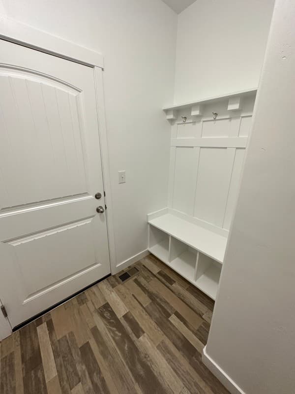 Saratoga Springs House: 354 E Black Creek Ln