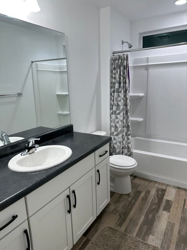 Saratoga Springs House: 354 E Black Creek Ln