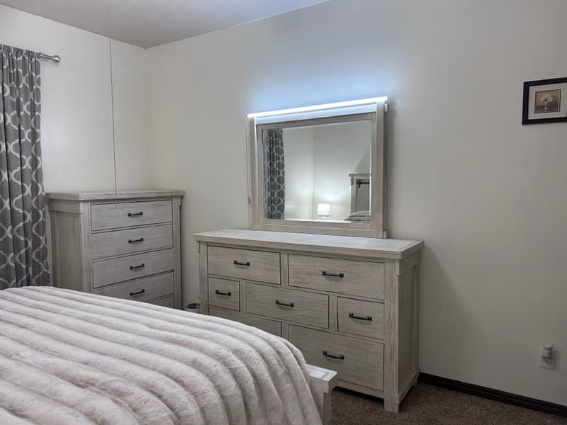 Eagle Mountain House: 1874 E Cedar St
