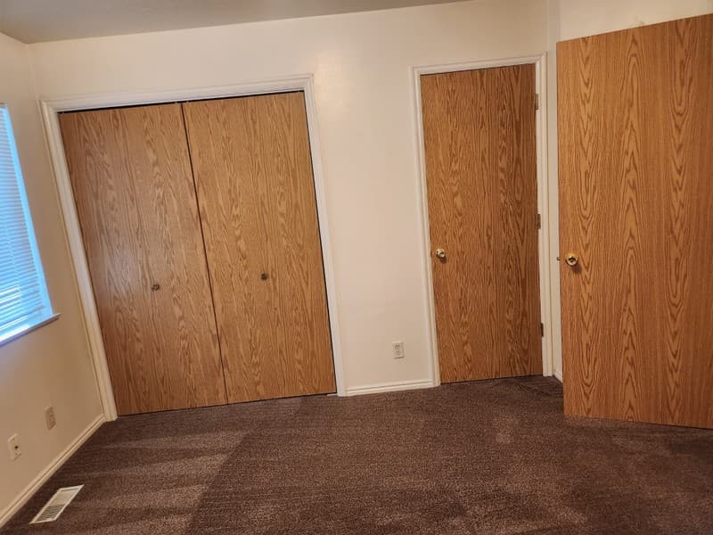 Logan Apartment: 371 E 1225 N