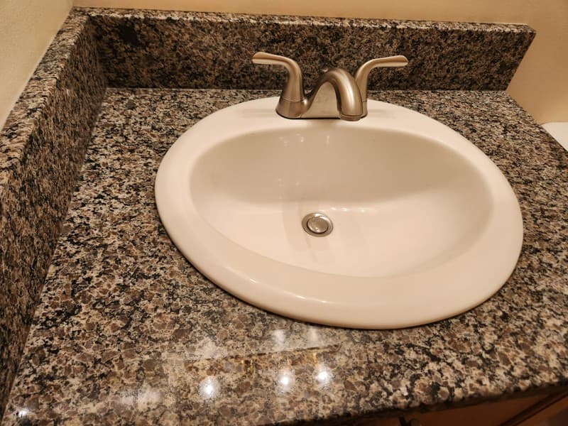 Logan Apartment: 371 E 1225 N