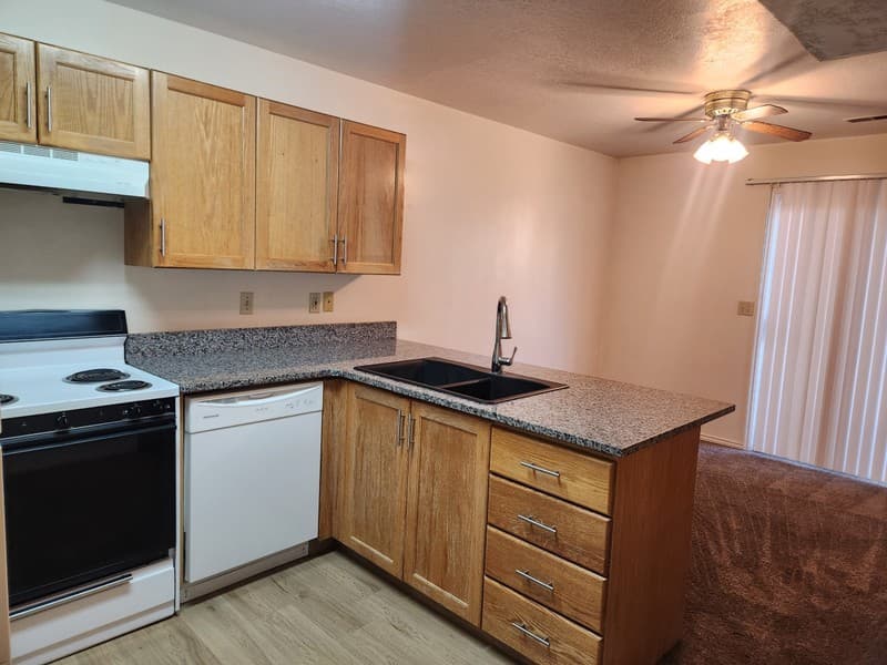 Logan Apartment: 371 E 1225 N