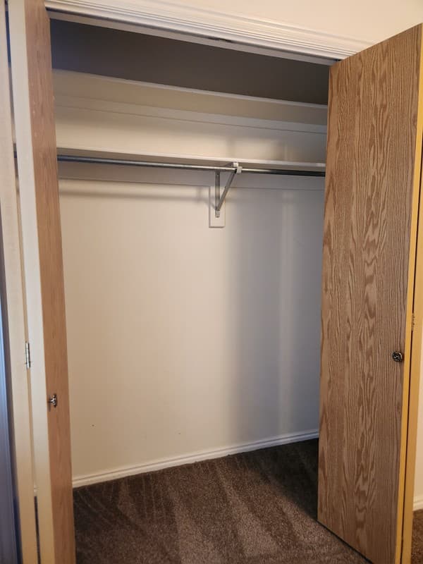 Logan Apartment: 371 E 1225 N
