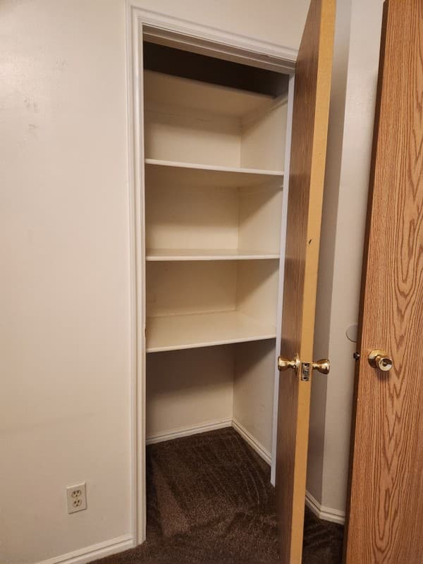 Logan Apartment: 371 E 1225 N
