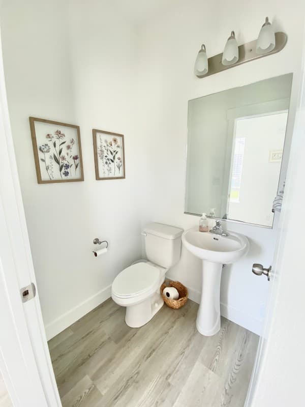 Logan Townhome: 1268 W 1900 S
