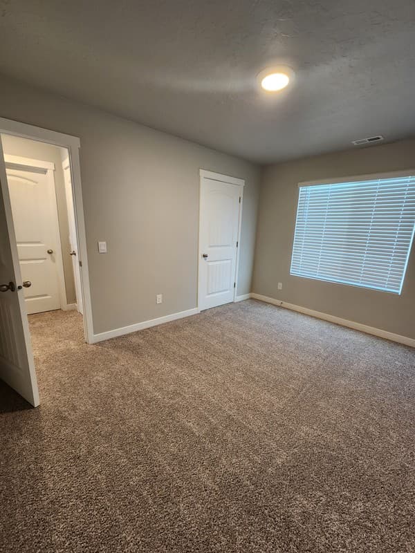 Syracuse House: 4186 W 800 S