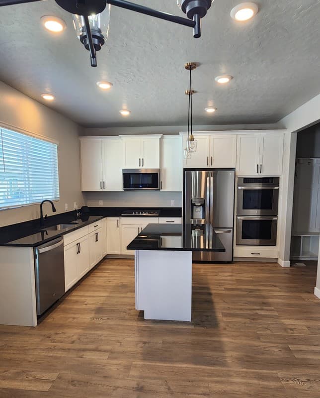 Syracuse House: 4186 W 800 S