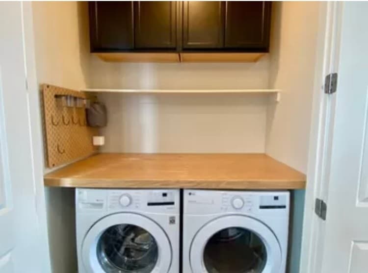 Salem Townhome: 683 N 150 E