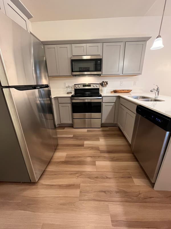 Vineyard Condo: 791 N 380 W