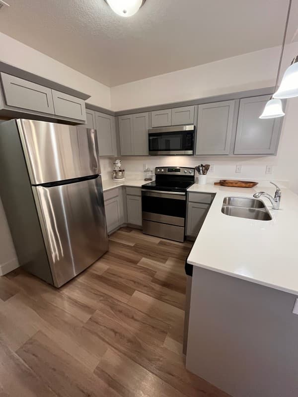 Vineyard Condo: 791 N 380 W