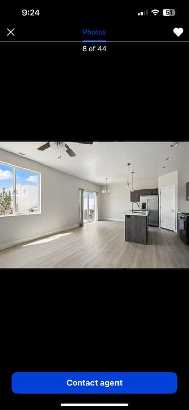 Washington Townhome: 572 E Elmbrook Dr