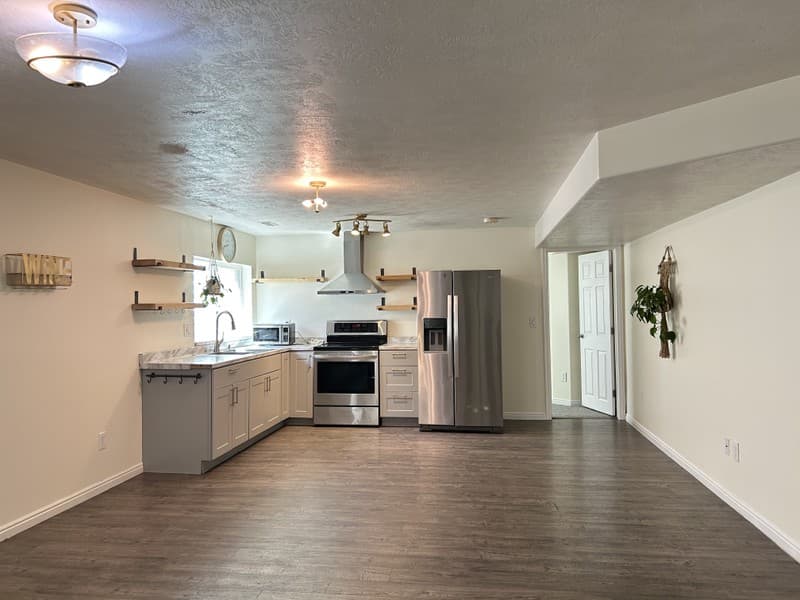 Salt Lake City House: 5665 W Piney View Ct