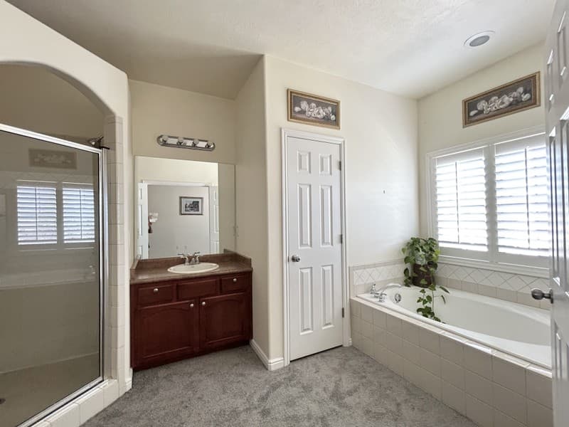 Salt Lake City House: 5665 W Piney View Ct