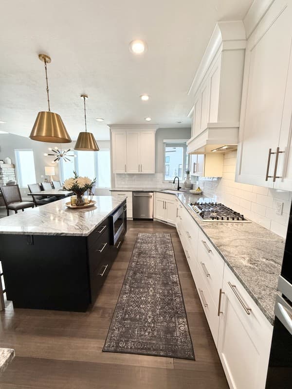 Heber City House: 707 N 1490 E
