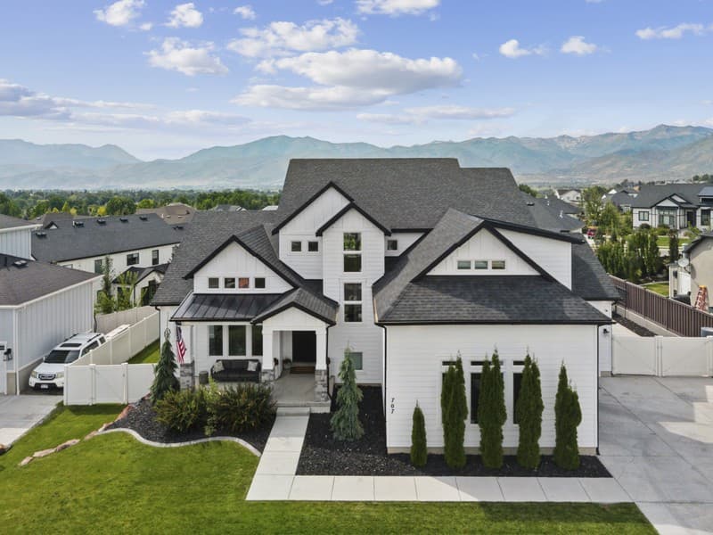 Heber City House: 707 N 1490 E