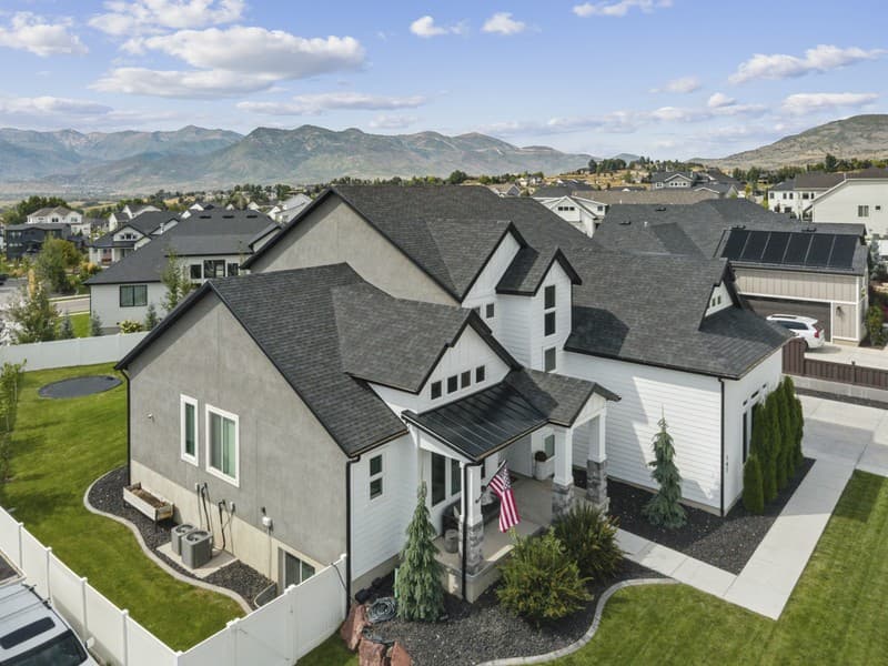 Heber City House: 707 N 1490 E