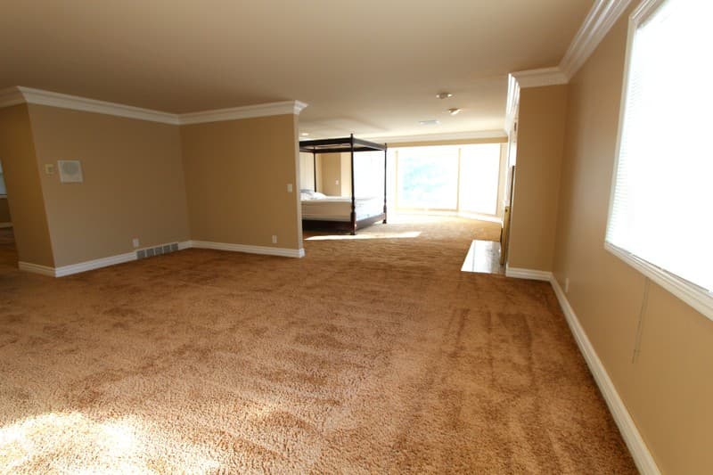 Sandy House: 3333 E Deer Hollow Dr