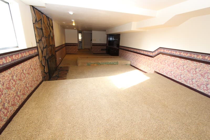 Sandy House: 3333 E Deer Hollow Dr