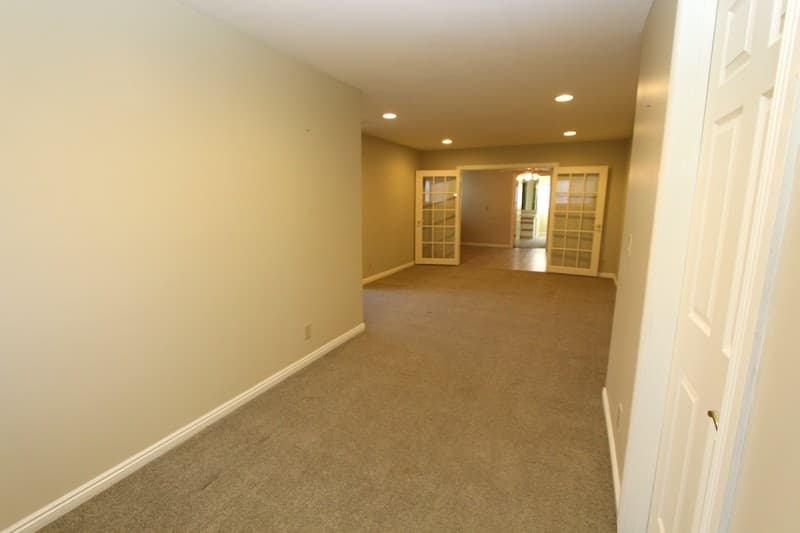 Sandy House: 3333 E Deer Hollow Dr