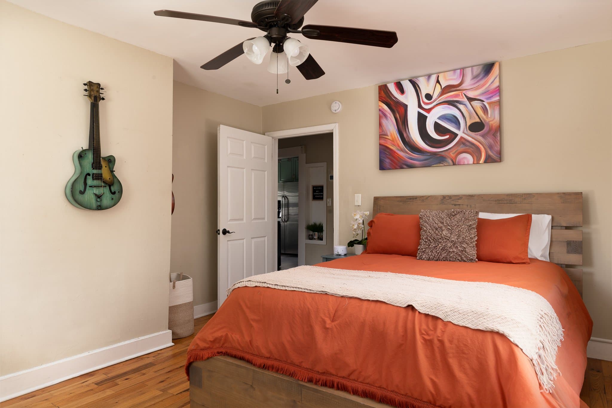 Atlanta House: 953 Garibaldi St SW