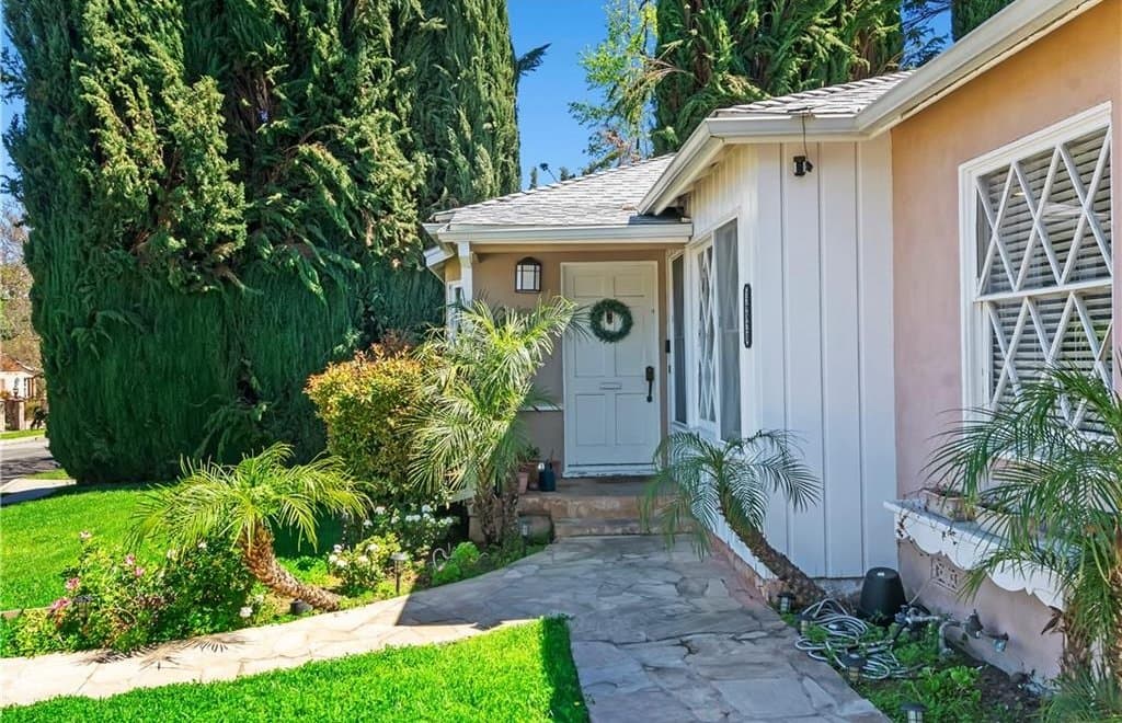 Encino House: 16828 Margate St.