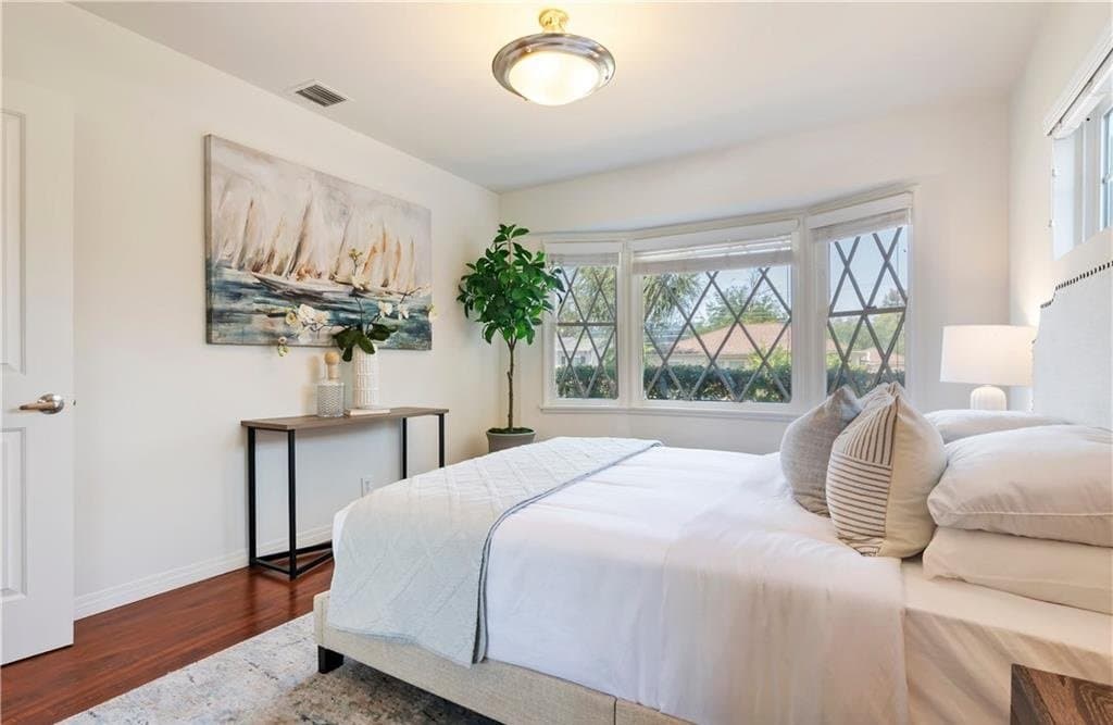 Encino House: 16828 Margate St.